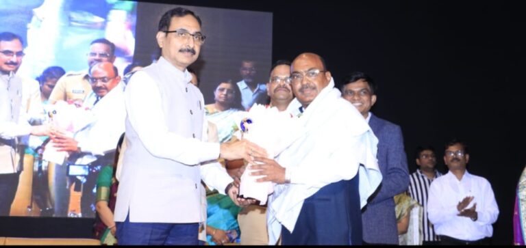 Screenshot_20250815_185213_WhatsApp