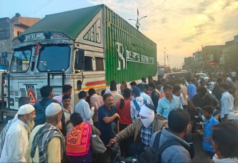 Screenshot_20251126_234415_WhatsApp